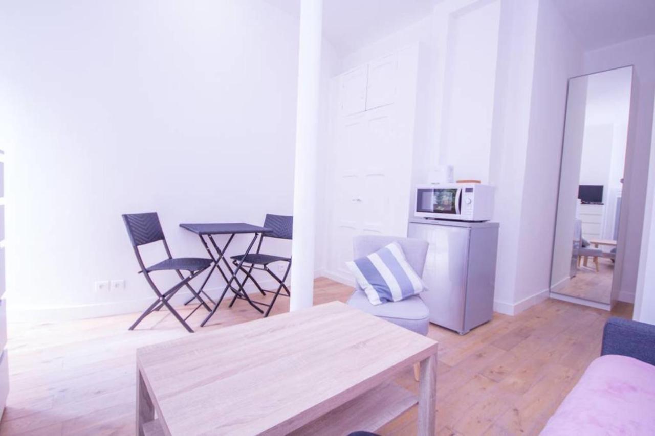 Superb Quiet And Comfortable Studio Apartment Párizs Kültér fotó